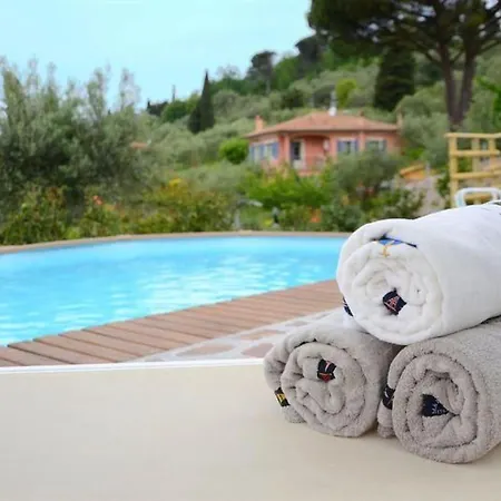 Daire 'dependance Gina' Mit Pool By Interhome *